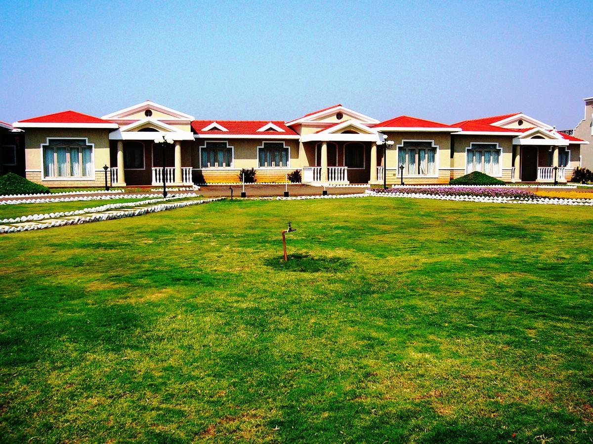 Kohinoor Samudra Beach Resort, Ratnagiri Exterior photo